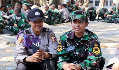 Siswi-Disabilitas-Sekolah-Polisi-Wanita-Lemdiklat-Polri-itu-juara-Muaythai-Putri